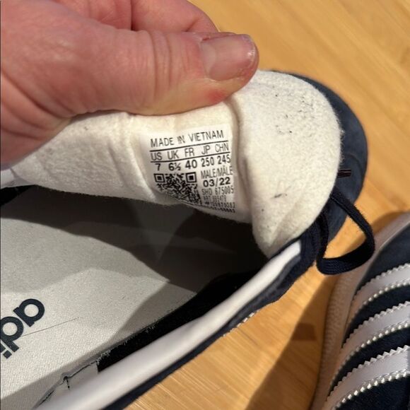 Adidas gazelle Navy Blue Sneakers - Picture 5 of 8